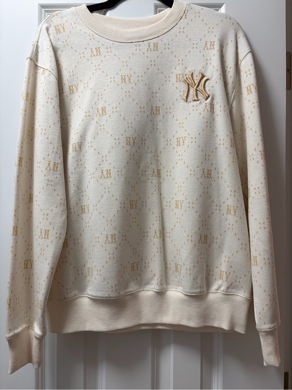 NY Patterned Crewneck Sweatshirt - Cream & Gold
